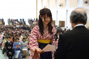 Yui Taniguchi, who was selected for the Excellent Akabama Award